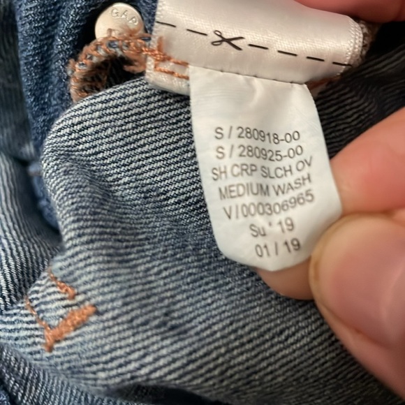 Gap Overall Ankle Jeans - Picture 10 of 10